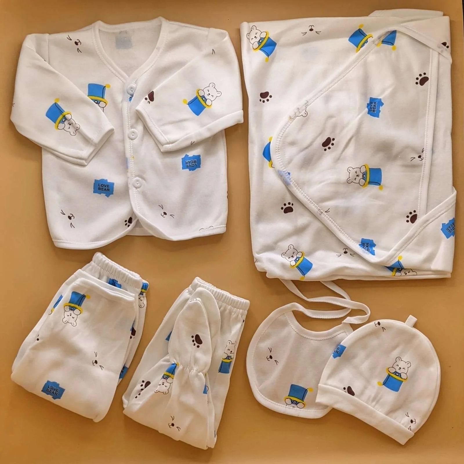 6 Pieces Starter/Suit Set - Magic Cap/Bear - Winter - Image 4