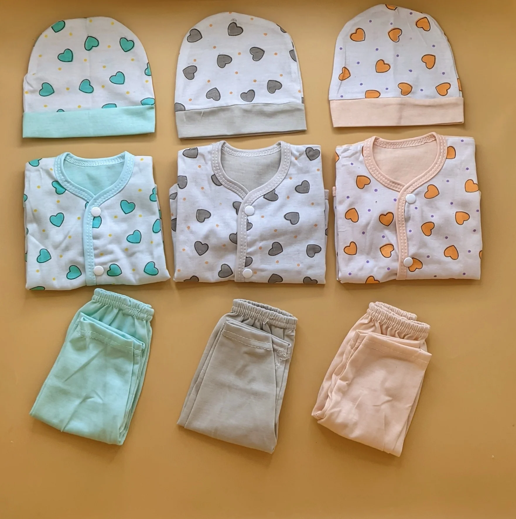 Pack of 3 Suits with Cap - Heart 🩶 - Green/Grey/Peach
