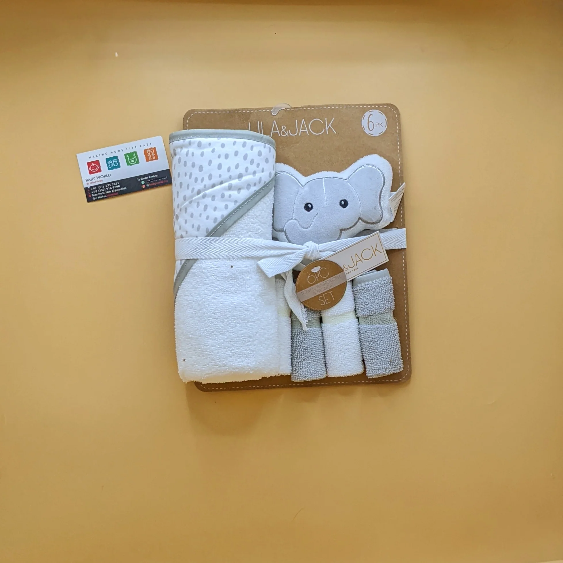 Hooded Bath Towel with Face Towels, & Bath Sponge - Image 4