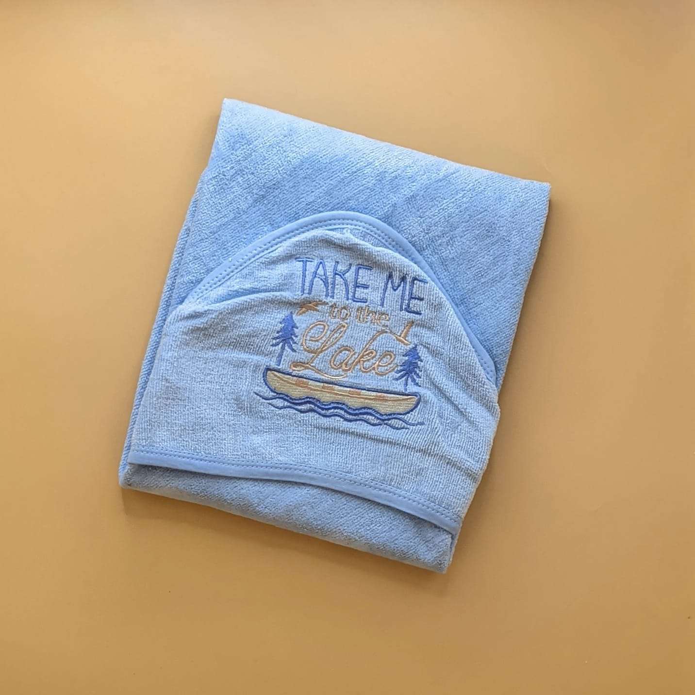 2 in 1 Hooded Wrapping Sheet/Blanket & Bath Towel - Winter - Image 2