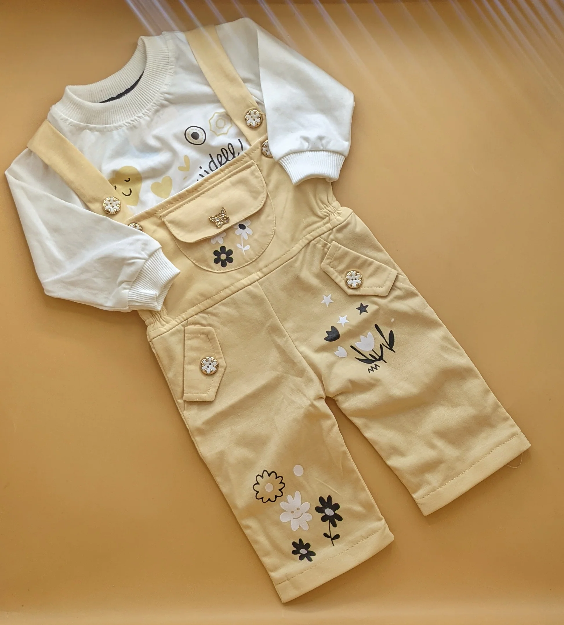 Jumpsuit/Romper - Floral/Hearts - Image 4