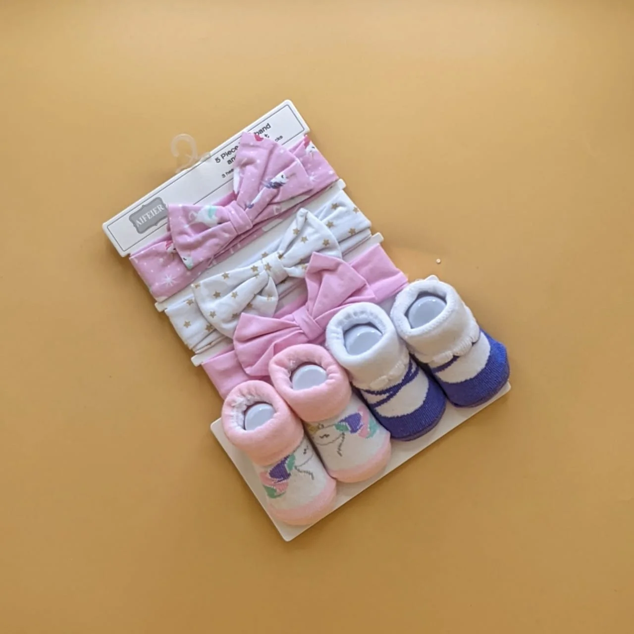 Pack of 3 headbands, & booties set - Image 6